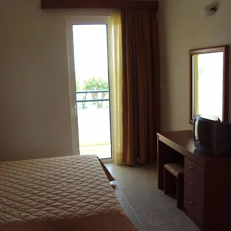 Al Mare Apartments Afantou Pokoj fotografie