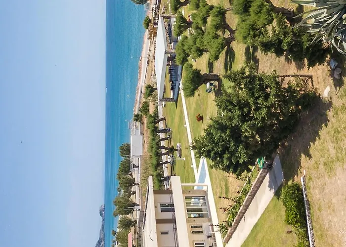 Al Mare Apartments