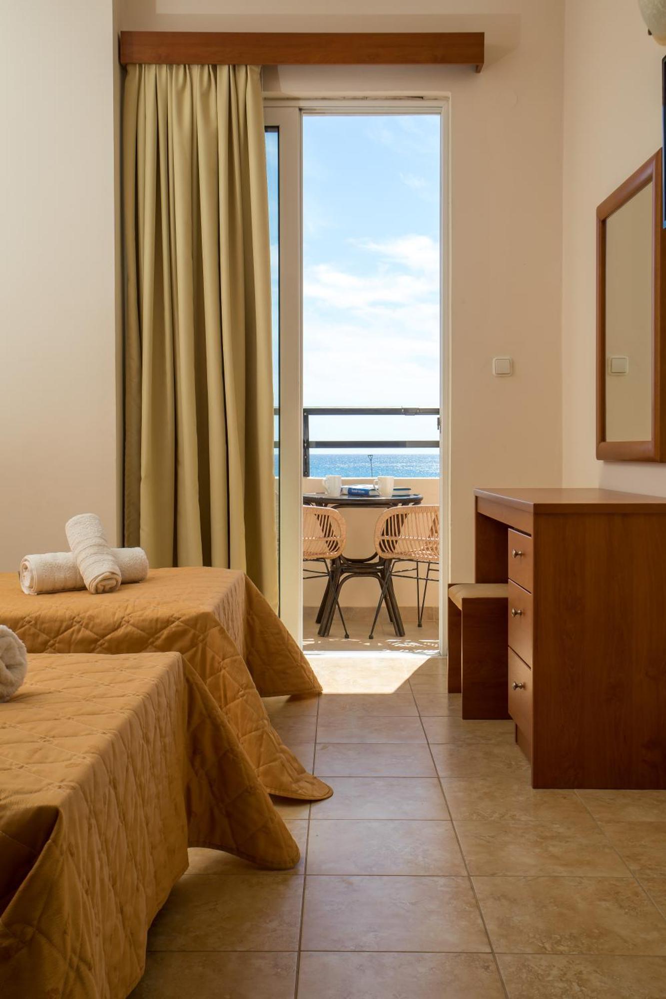 Al Mare Aparthotel